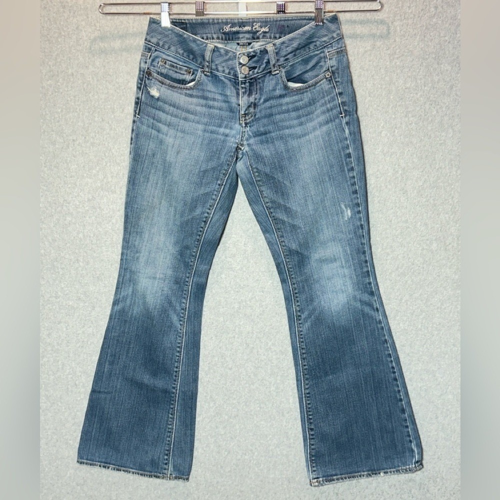 American‎ Eagle Size 4 Blue Jean Mid-Low Rise Flare Boot Cut Jeans